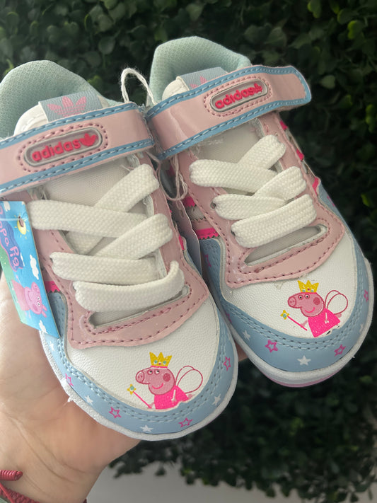 Peppa kicks