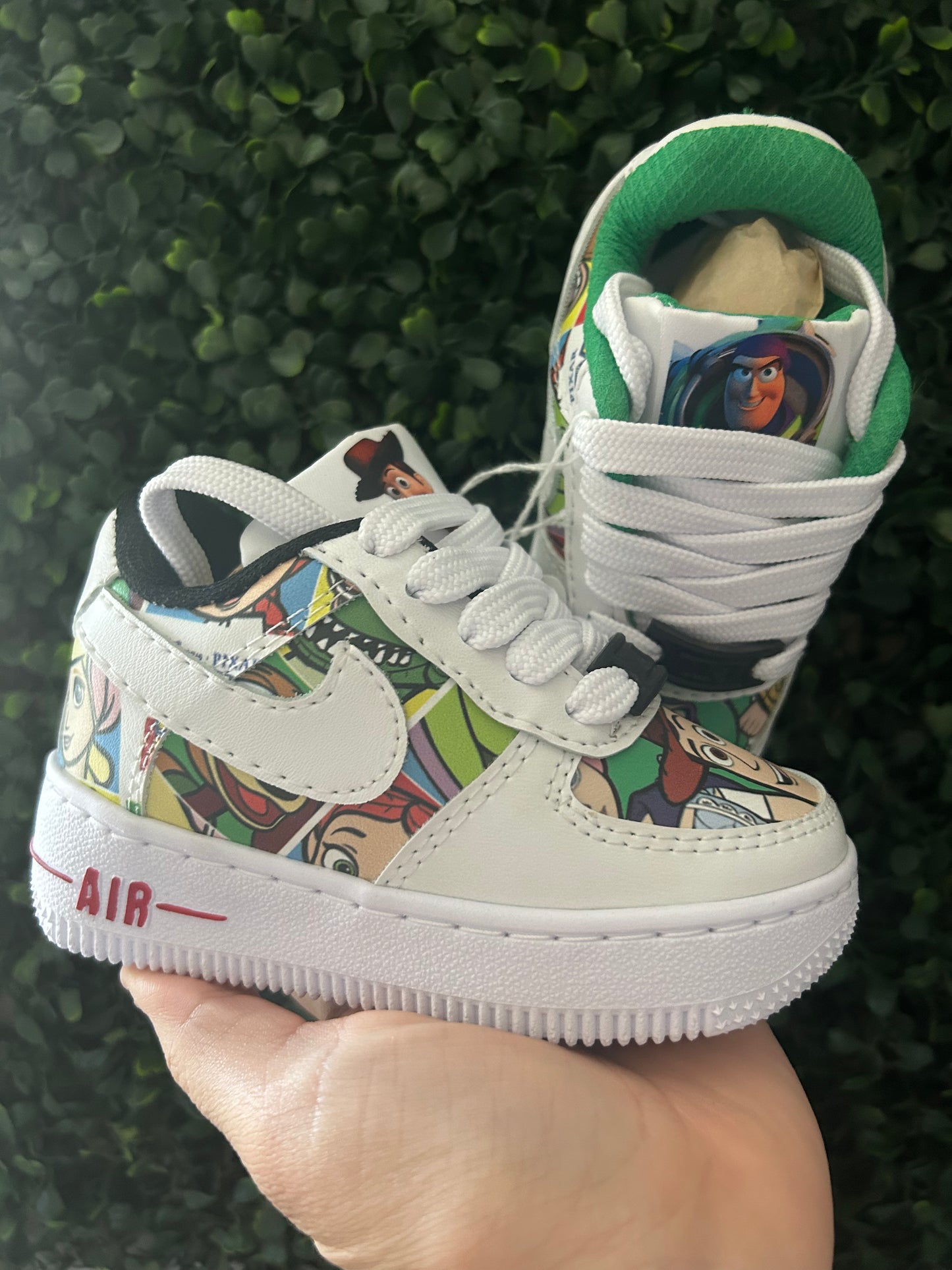 TOY STORY KICKS